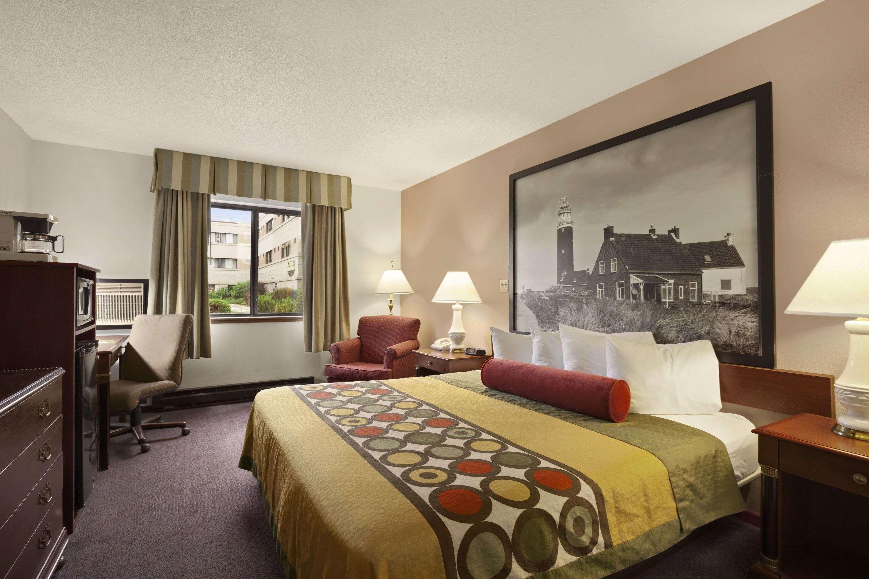 Hotel Super 8 By Wyndham Milwaukee Airport Exterior foto